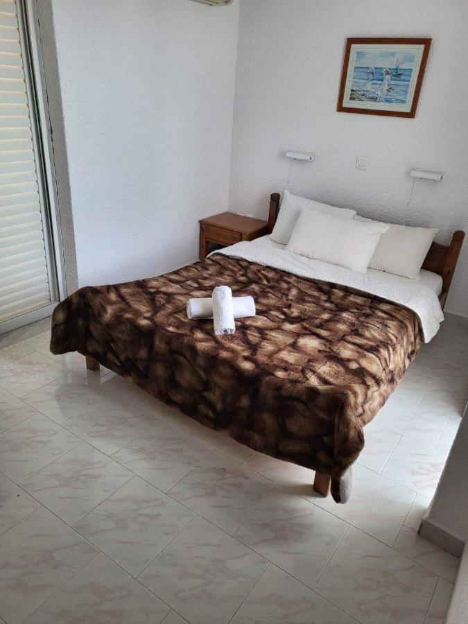 Mertonas Studios Karpathos Town  Exterior photo
