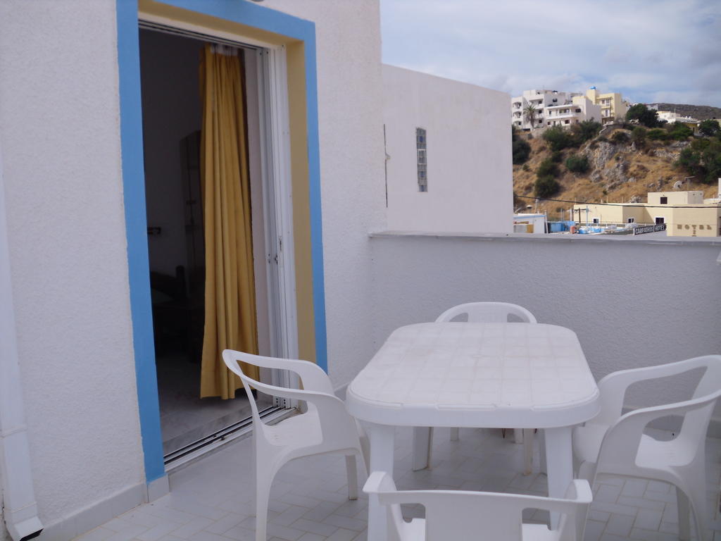 Mertonas Studios Karpathos Town  Exterior photo